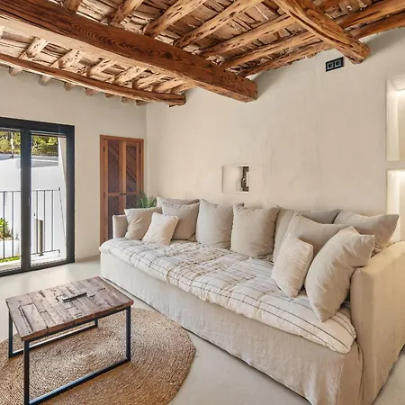 New Samavara 6 Bedrooms Holistic Luxury Retreat In Ibiza