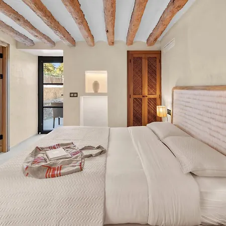 New Samavara 6 Bedrooms Holistic Luxury Retreat In Ibiza